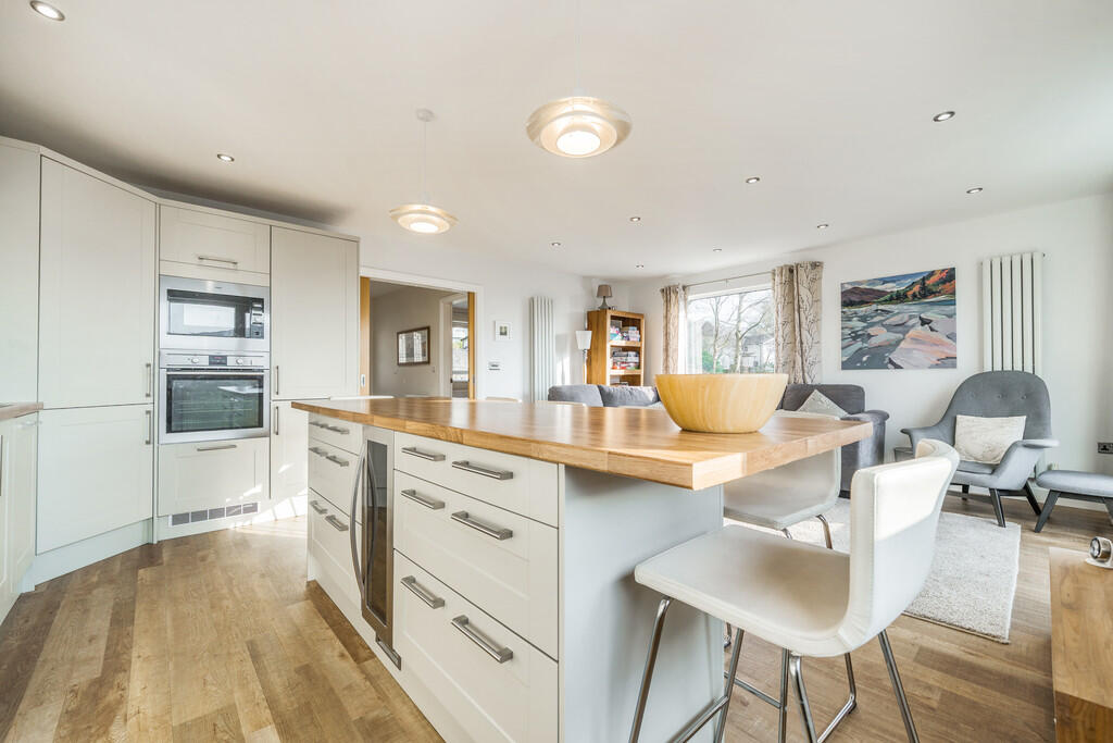 Kitchen/Dining Ar...