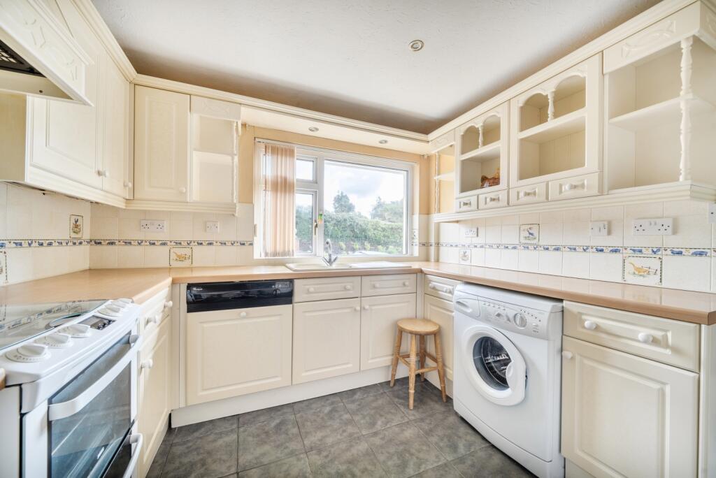 1348935-16-68b96b9c9258d