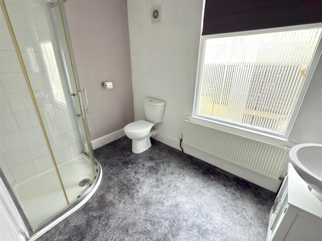 Shower Room Main.jpg