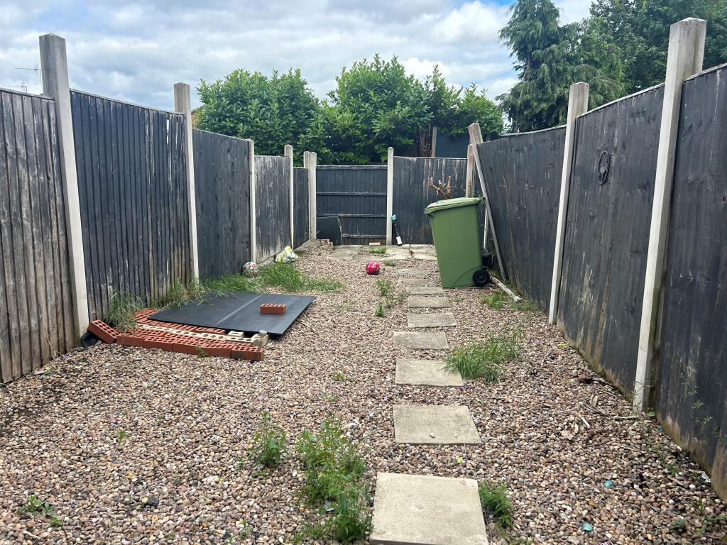 Garden T202407110947.jpg