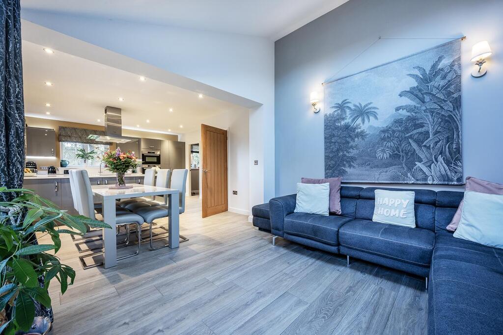 Pettifer Close, Blythe Valley, Solihull