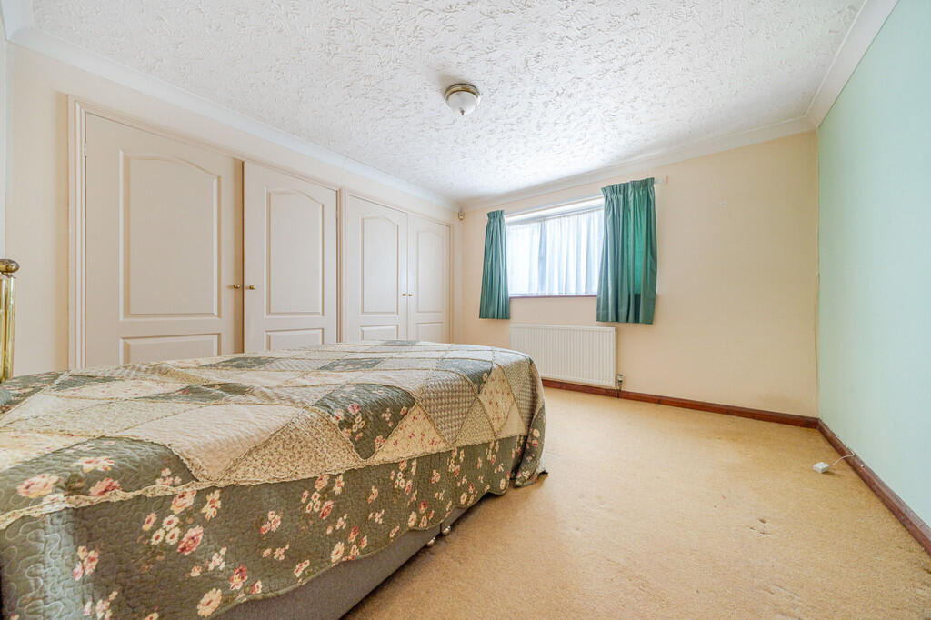 1288427-6-6825cd6...