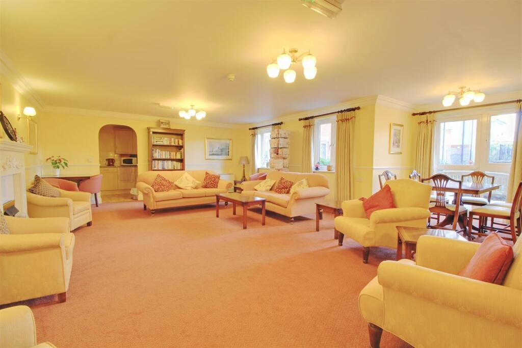 Owners Lounge 2-01.jpeg