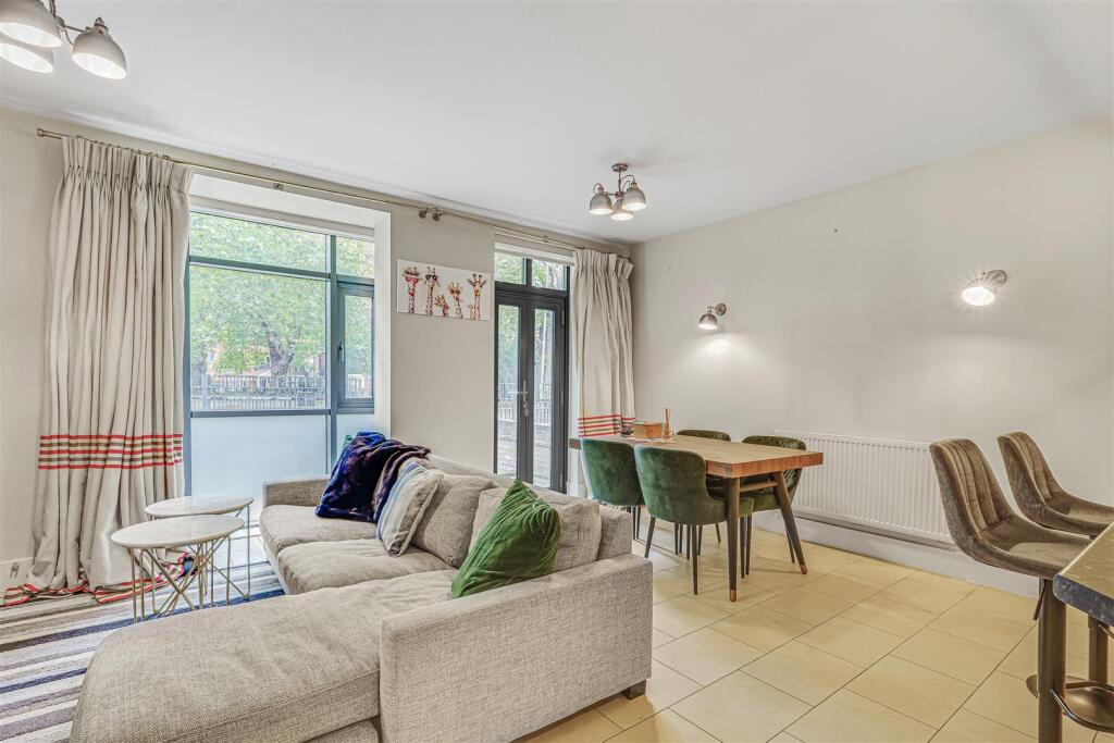 Flat_1__61_Putney_Bridge_Road__SW15-15.jpg