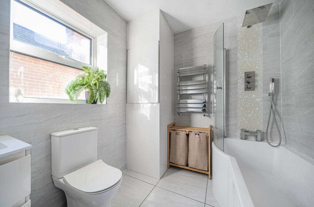 1385034-21-6925c3...