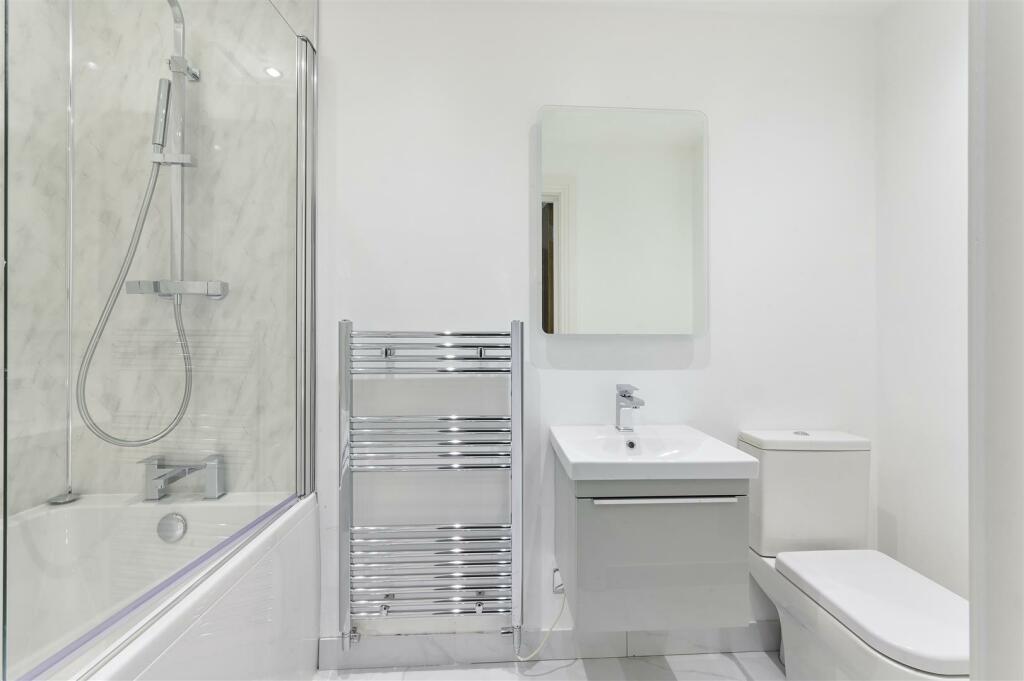 LYNWOOD OAKS FLAT 2 - (2).jpg