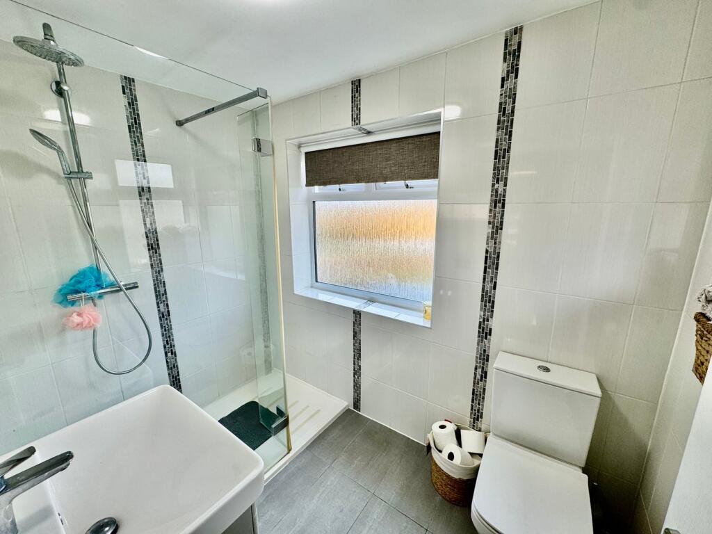 Family Shower Room