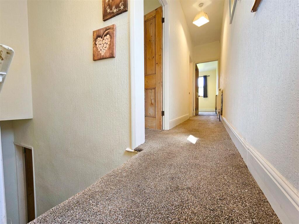 Cross Street (13).jpg