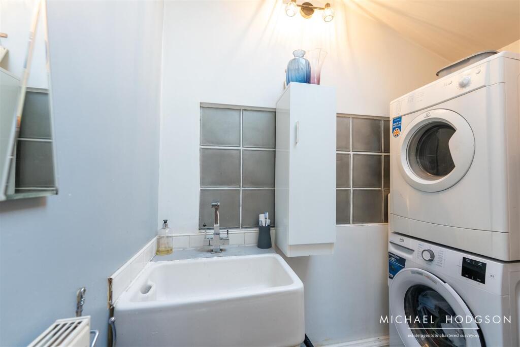 48, Belle Vue Park West-16.jpg