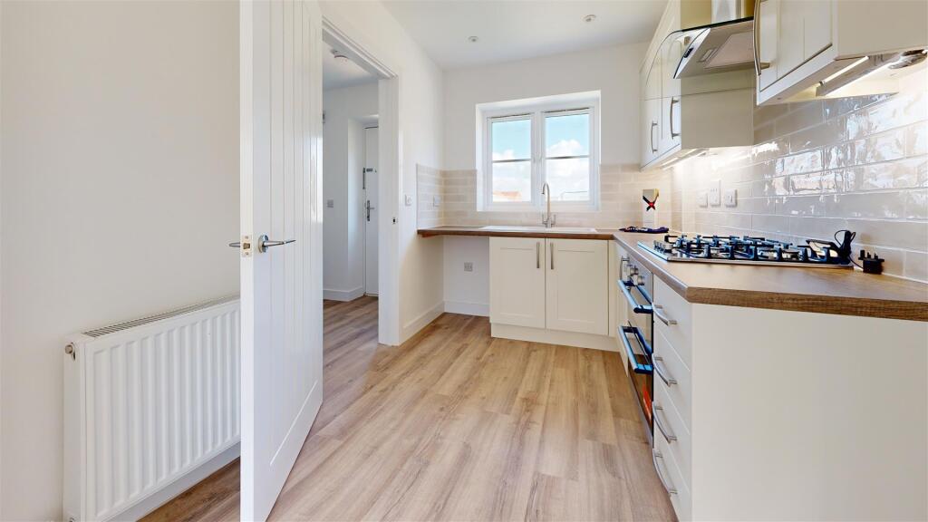 Kitchen (22).jpg