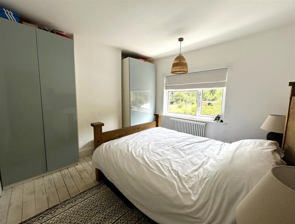 bed 2.JPG