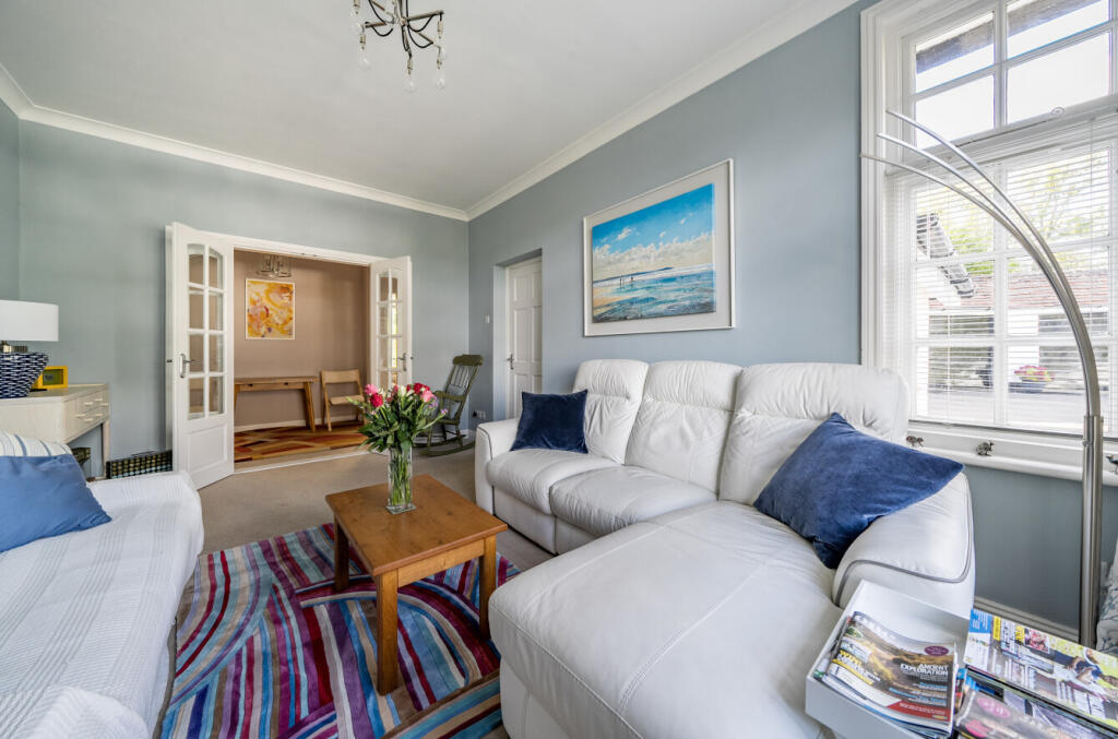 1349715-7-68c2fbc...