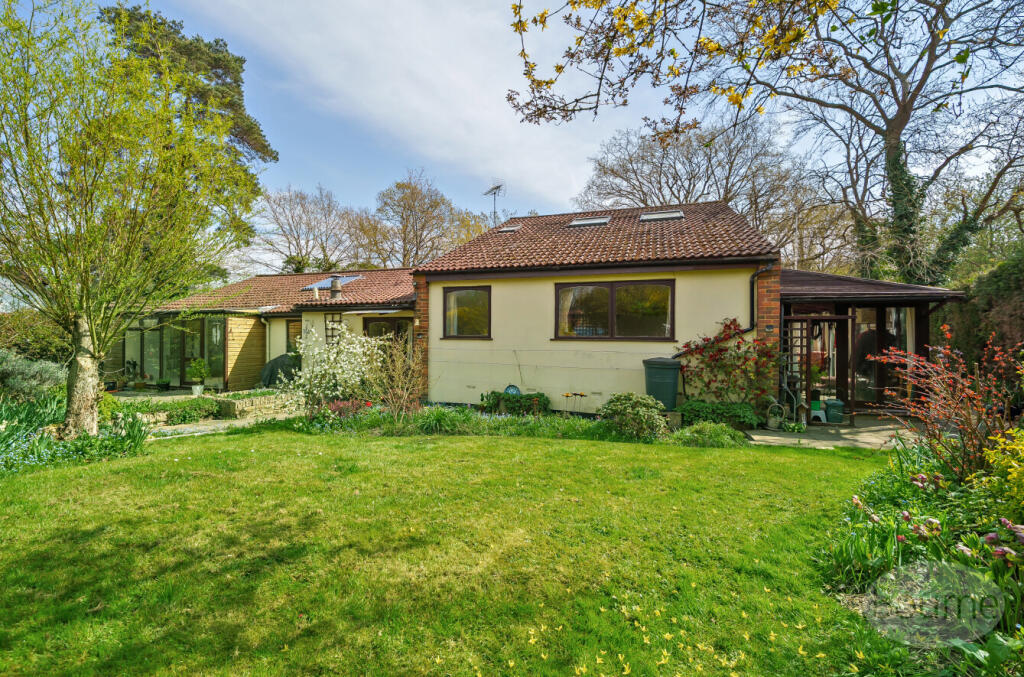 89300811-8212-434...