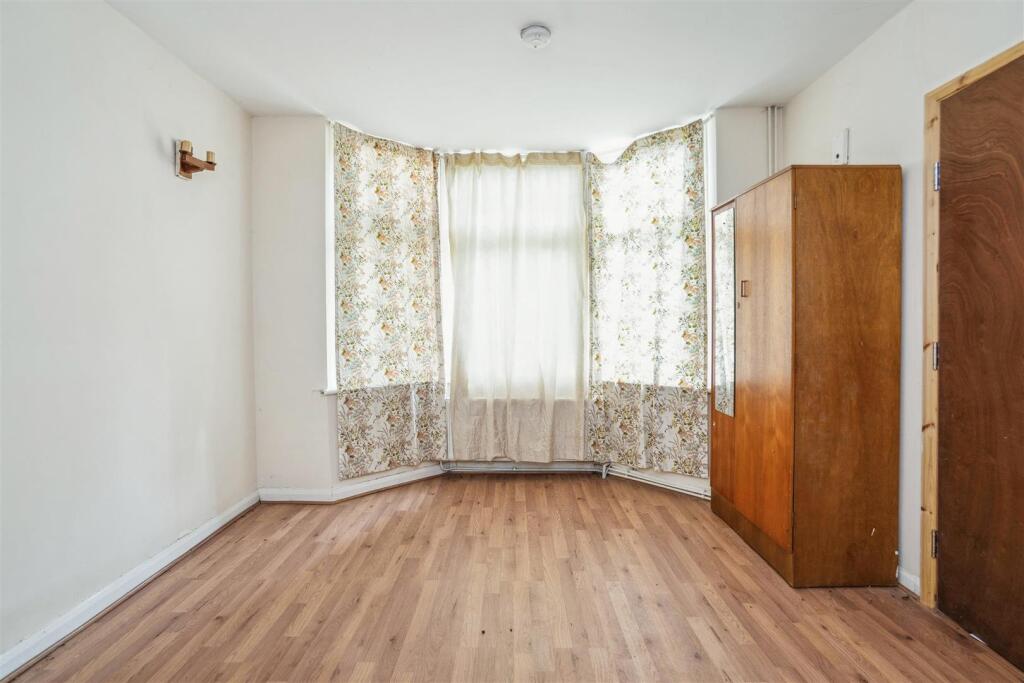 64 Chapel Road-1.jpg