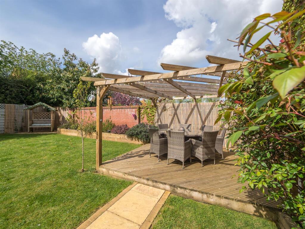 22 St Peters Way-15.jpg