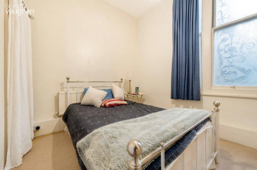 bb503354-6c83-4f1...