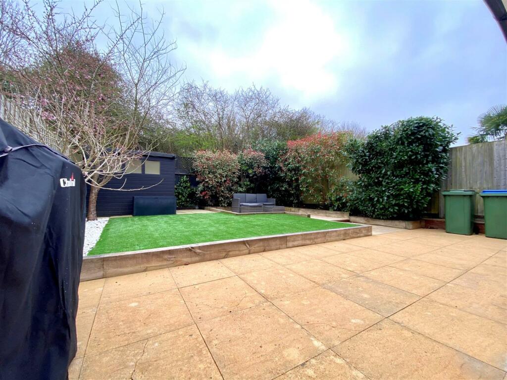 garden 2.jpg