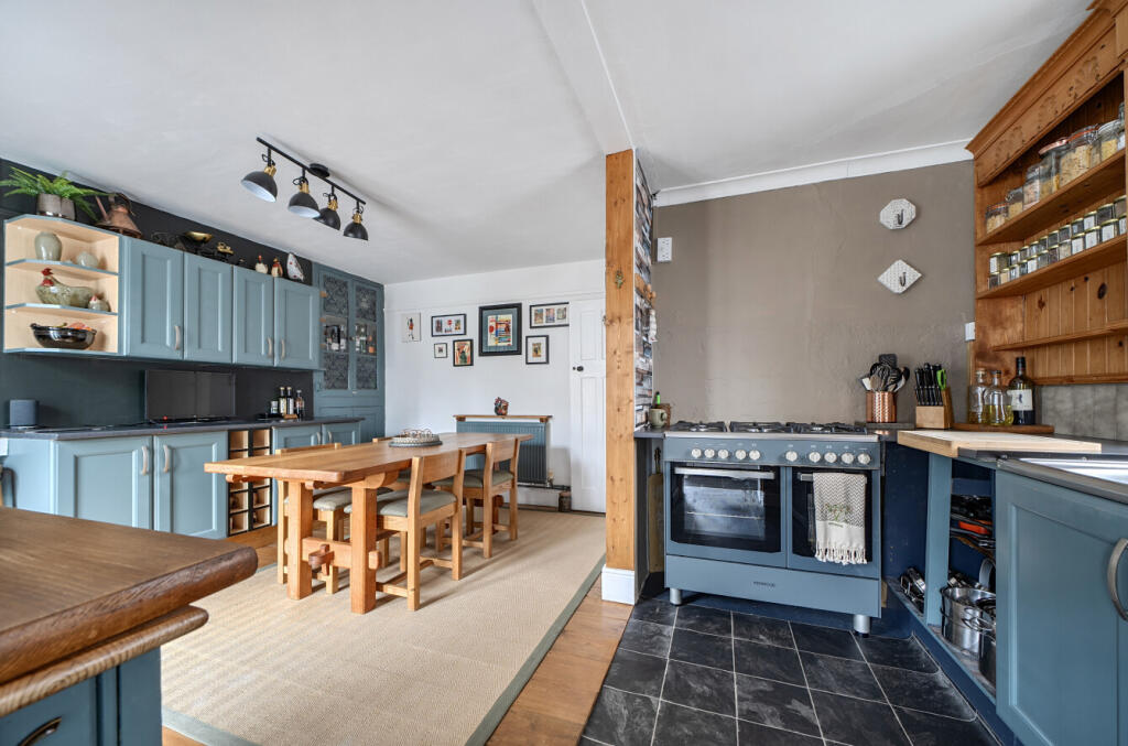 1384885-8-6927106...