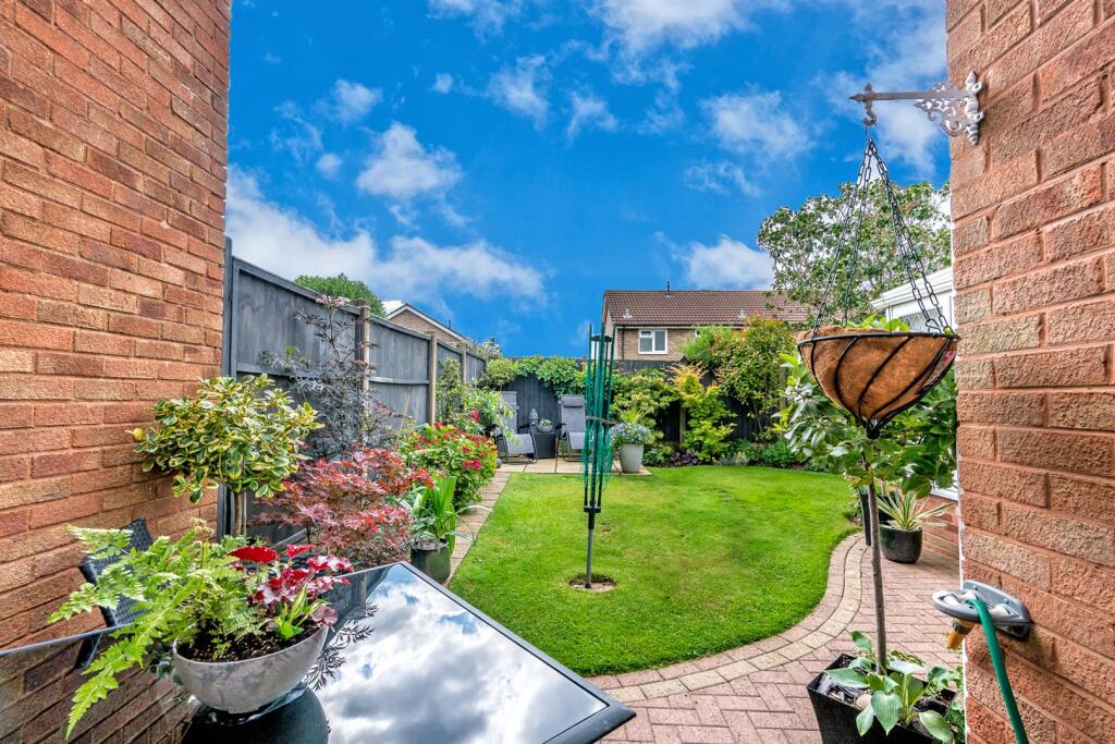 17, Badgers Way, Heath Hayes, Cannock, Staffordshi