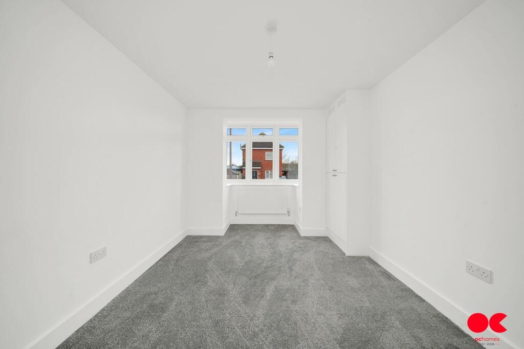 Plumpton Avenue, Hornchurch