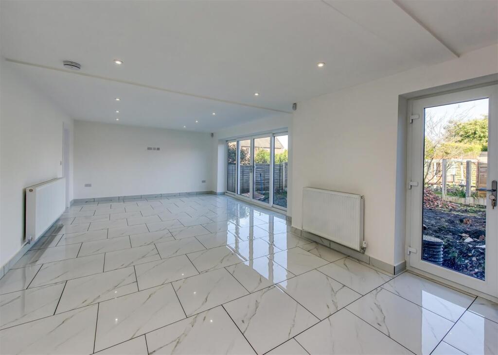 3 Yew Tree Lane-kitchen6.jpg