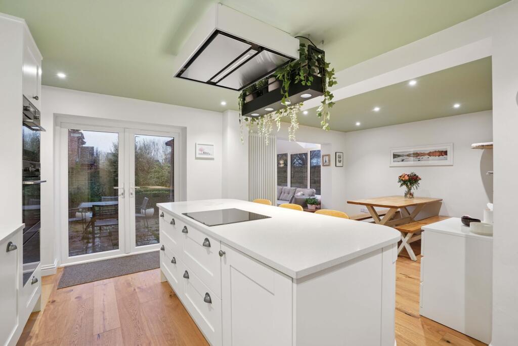 Kitchen/Dining Room