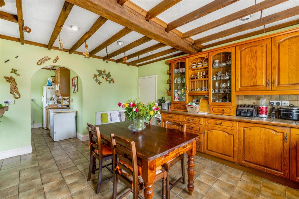 Chestnut Lodge (Gipsey Bridge)-31.jpg