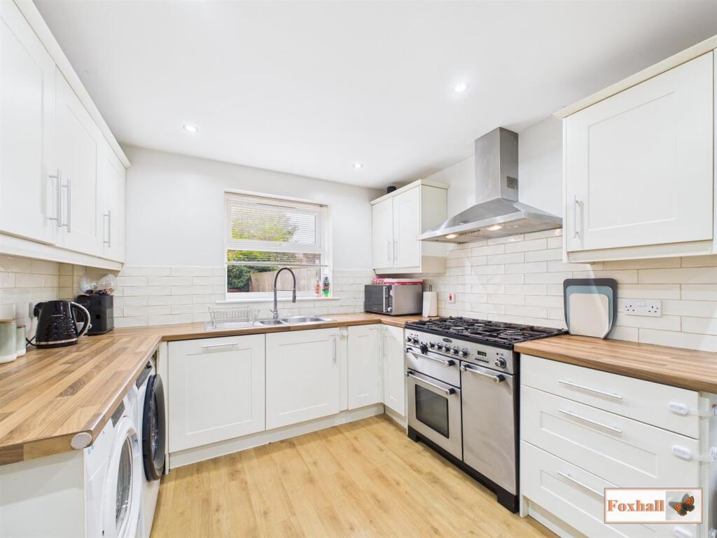 Kitchen / Breakfast Room