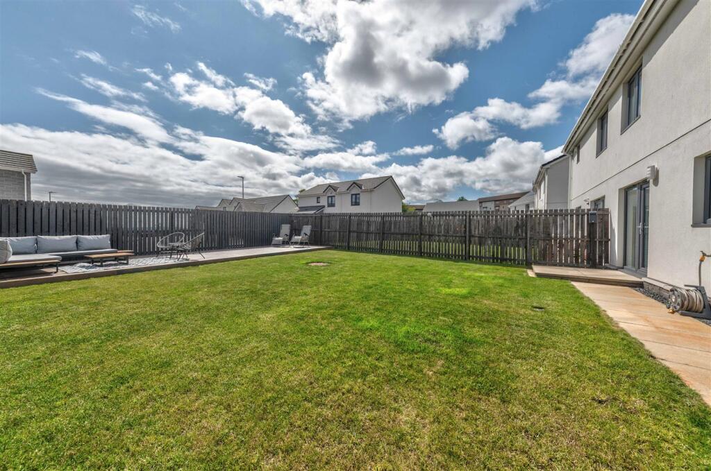 3 Greenhill Crescent Dundee-18.JPG