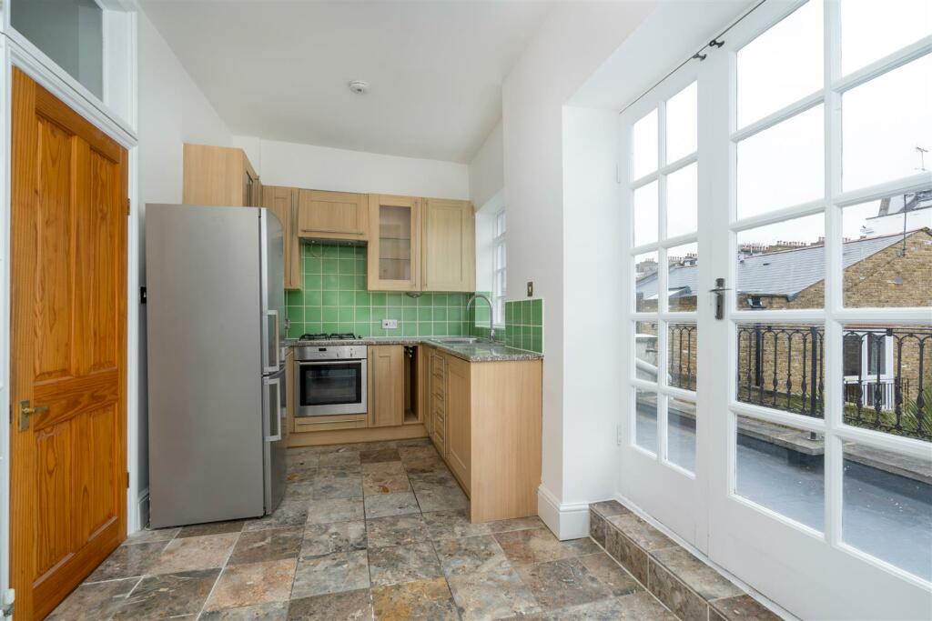 Kitchen - Photo 4.jpg