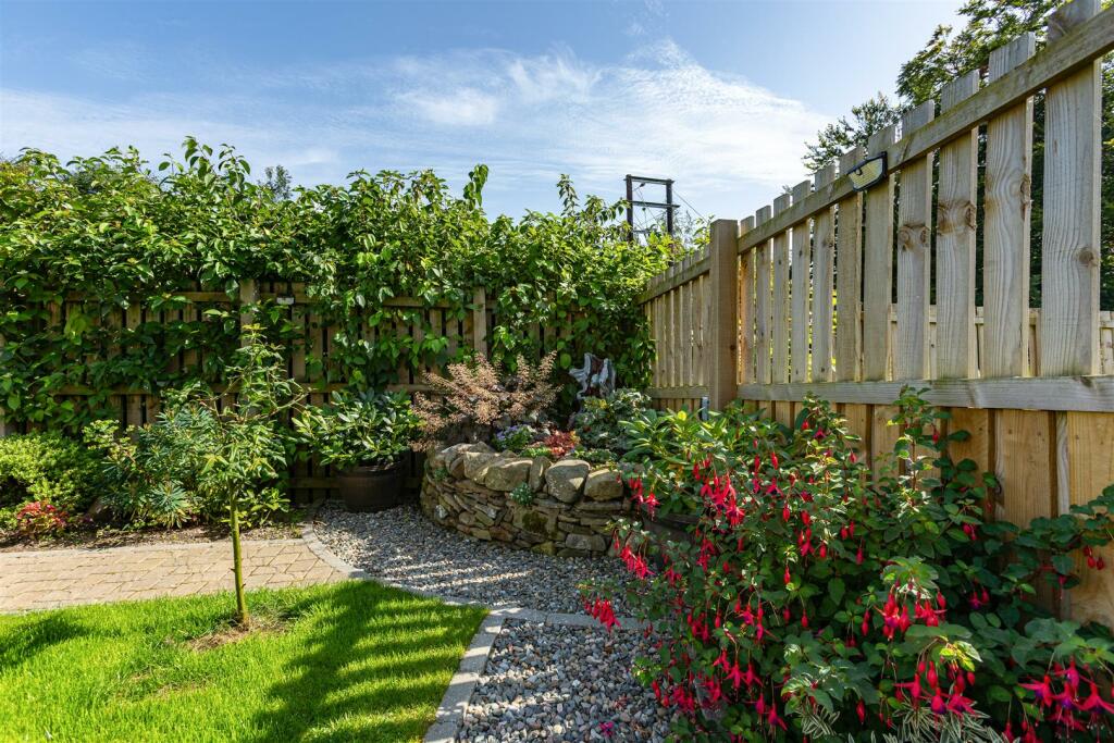 30 Knoll Park Drive Galashiels 53.JPG