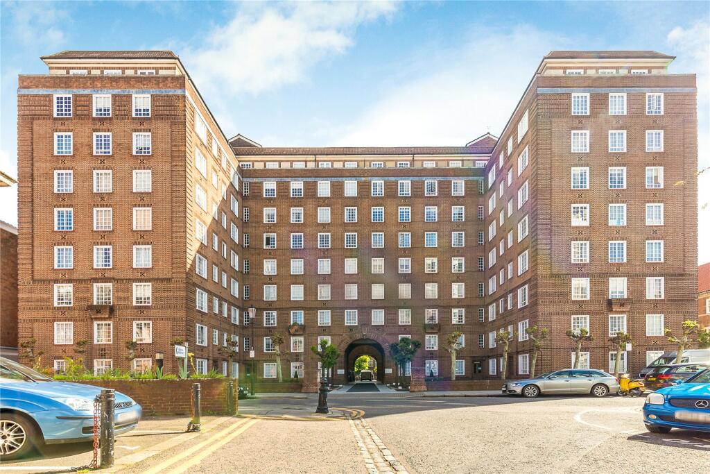 Swan Court