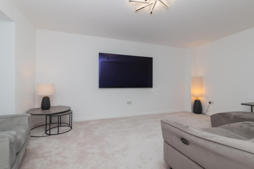 10 Brailsford drive paisley PA2 7GG L-4
