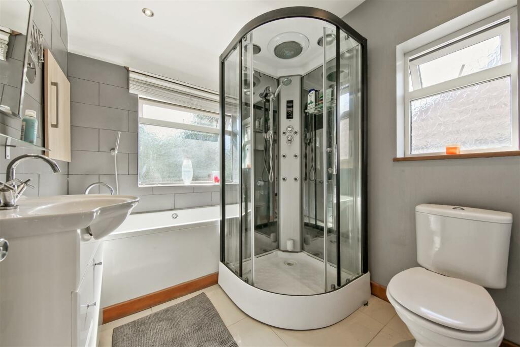 25 Alder Grove - PxmcdjTZxxe3VNBw5tNR.jpg
