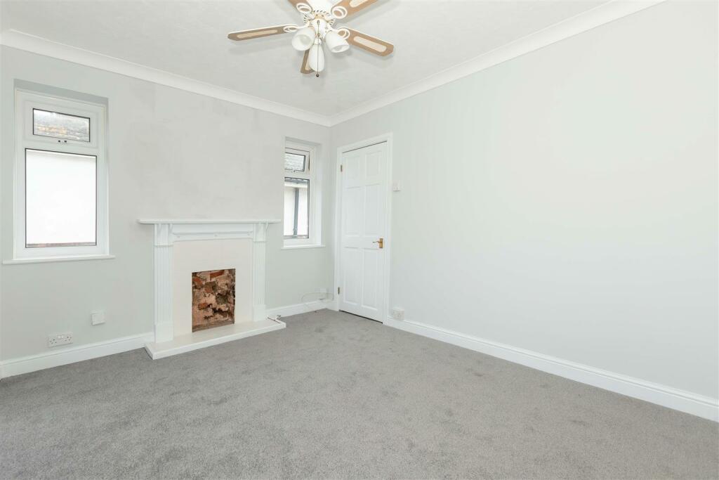 91 Ardingly Drive_5.JPG