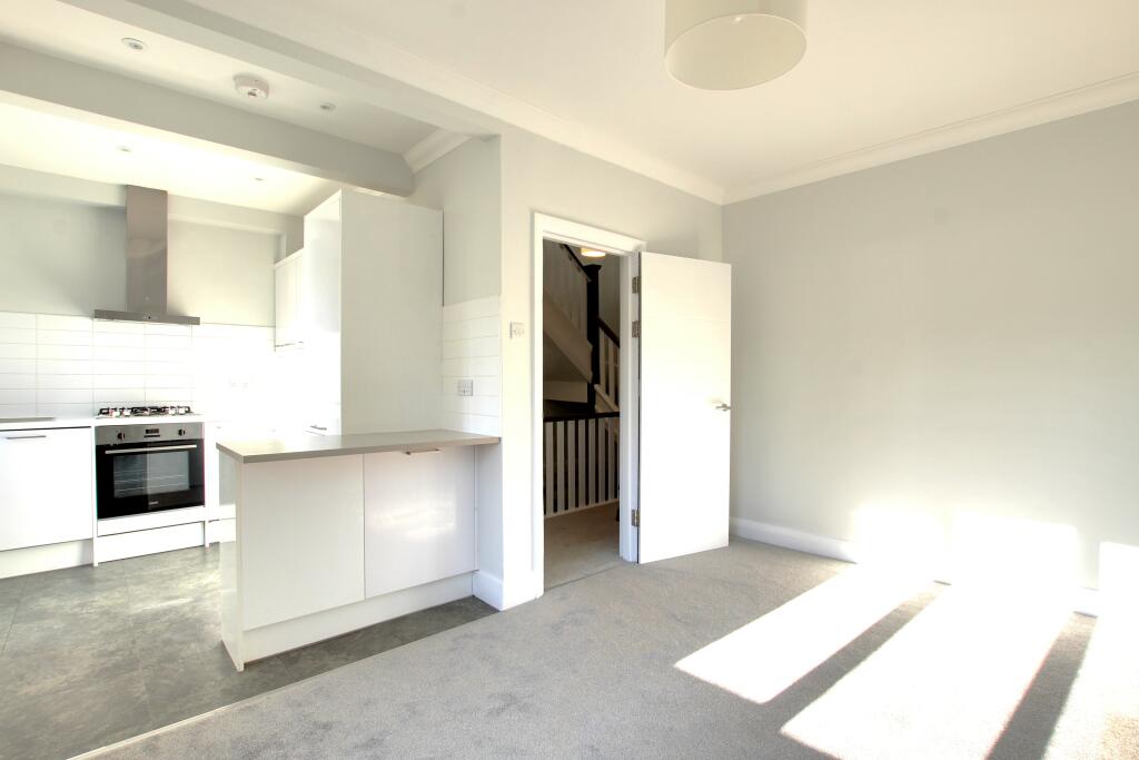 4 LOUNGE ANGLE 2 (1).jpg