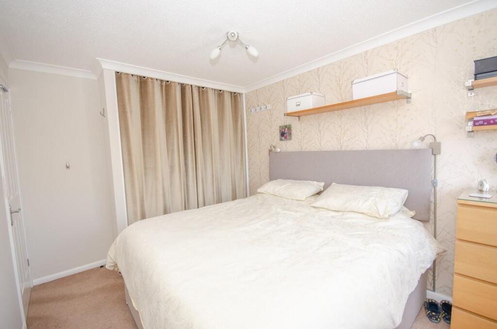 Bedroom one pic 2.jpg