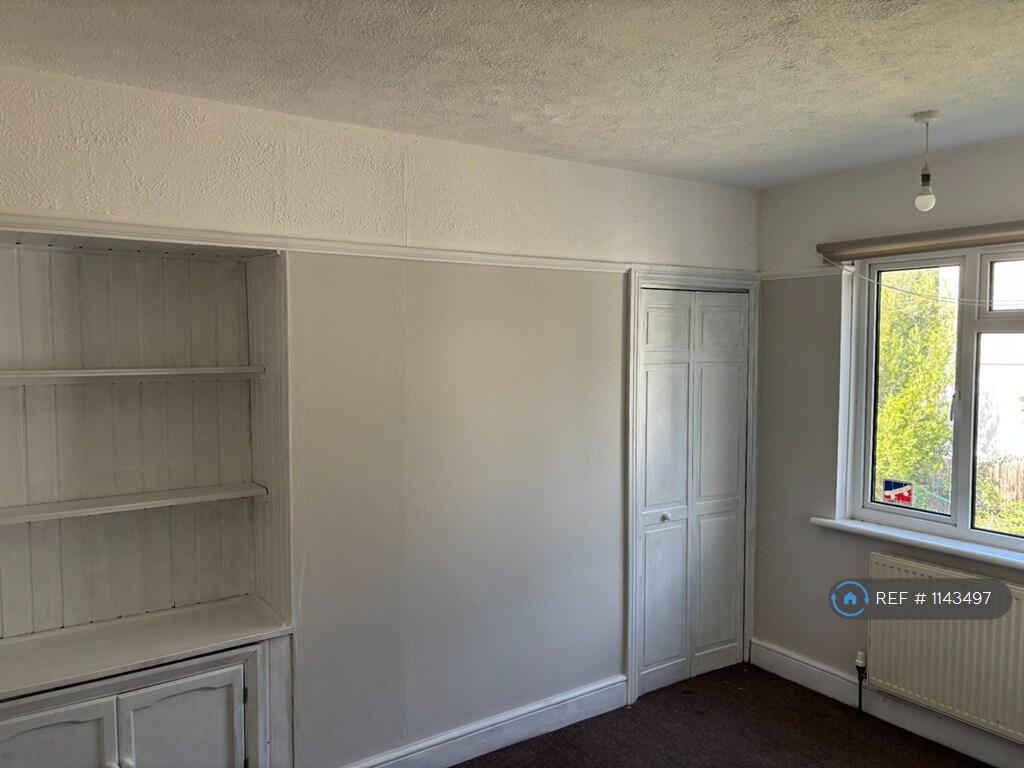 Bedroom 3 With Built In Wardrobe &amp; Shelves