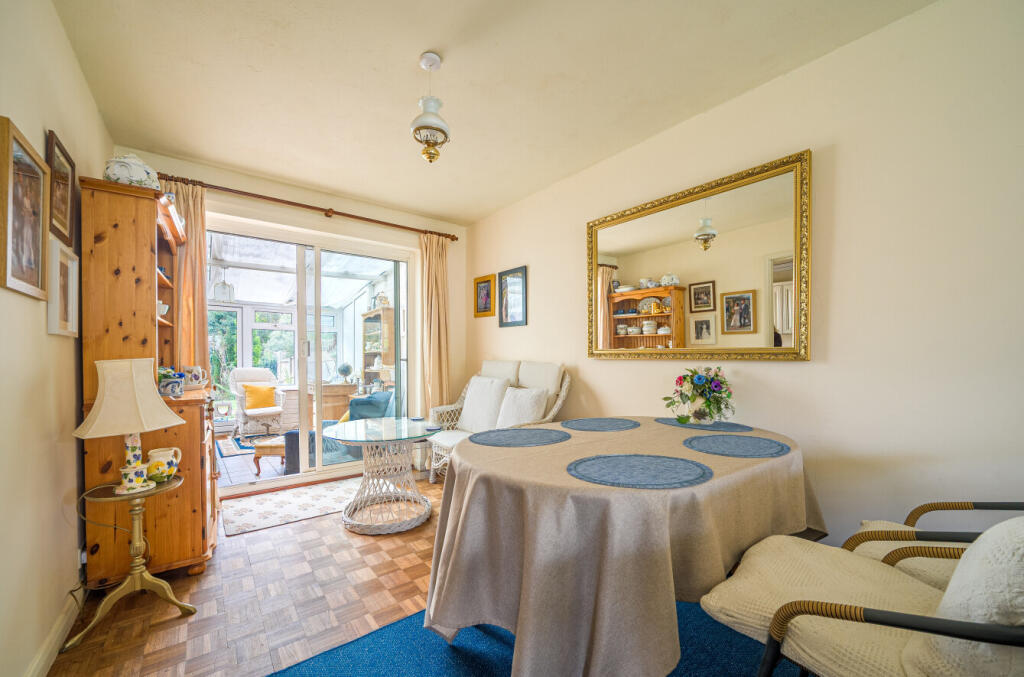 1365876-9-68ee2bd...