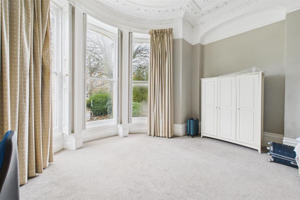 Flat 2, 21 Tyndalls Park Road, Clifton, Bristol BS