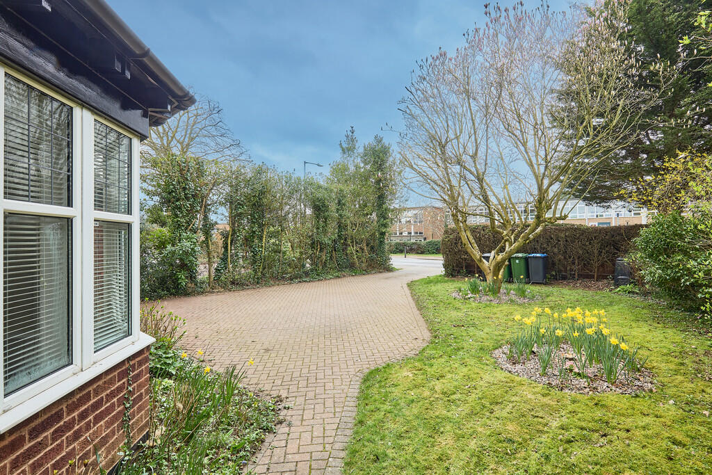 Edward Knight 202...