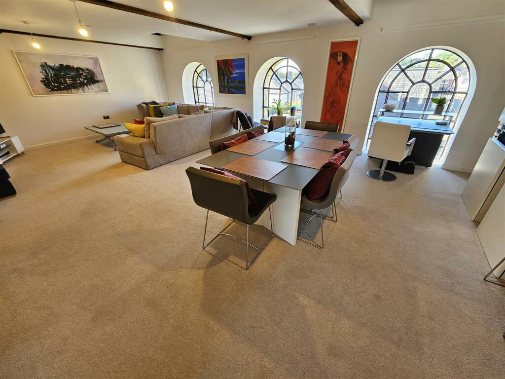 Open Plan Living.jpg