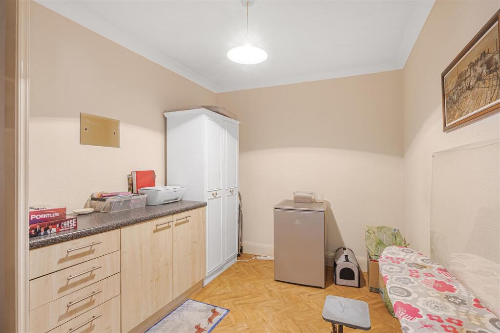 Study / Utility / Bed 4