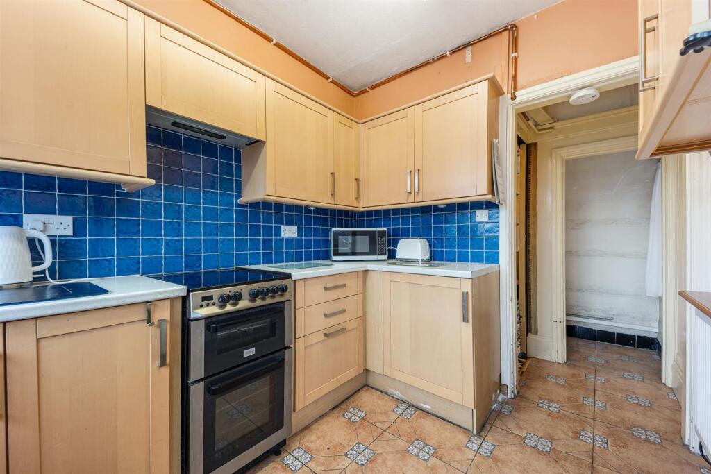 143 Portico Lane kitchen 2.jpg