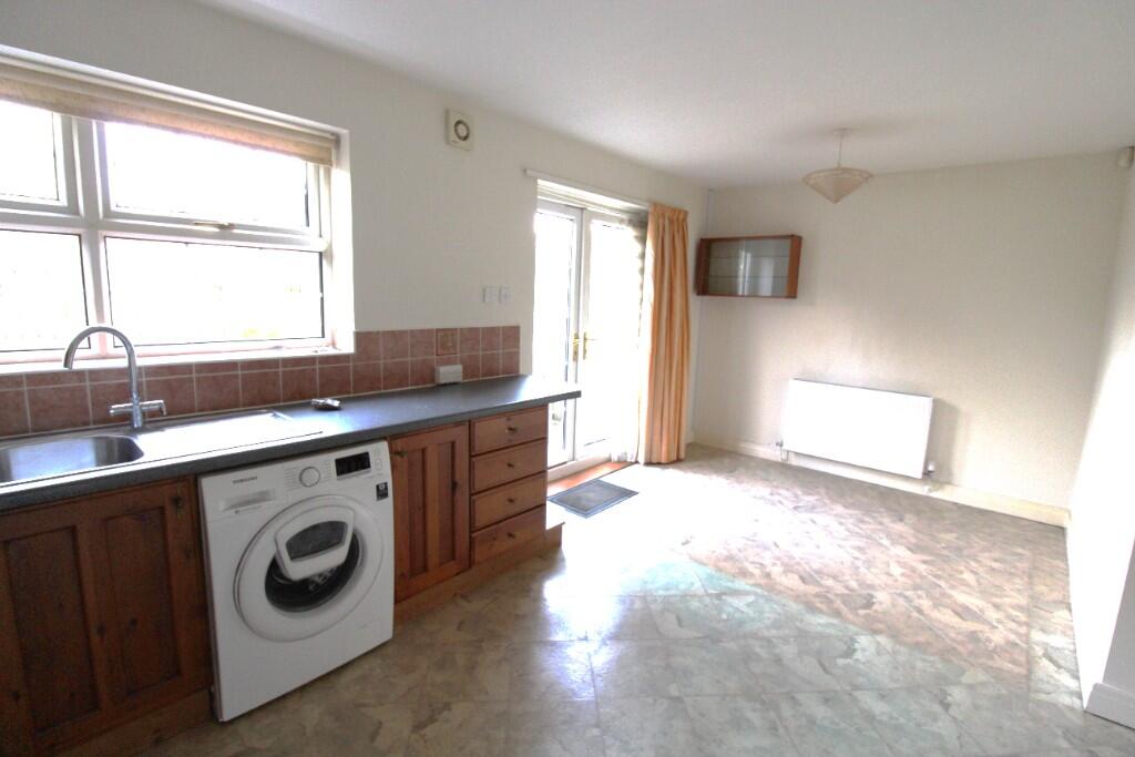 Dining kitchen