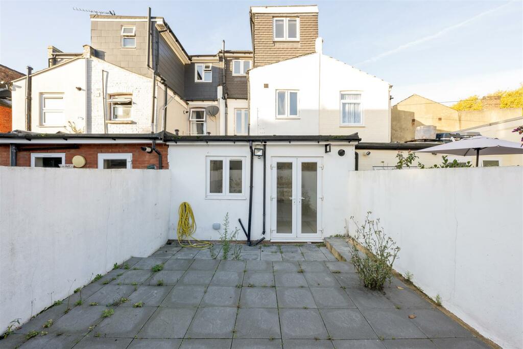 Ringwood Road, E17