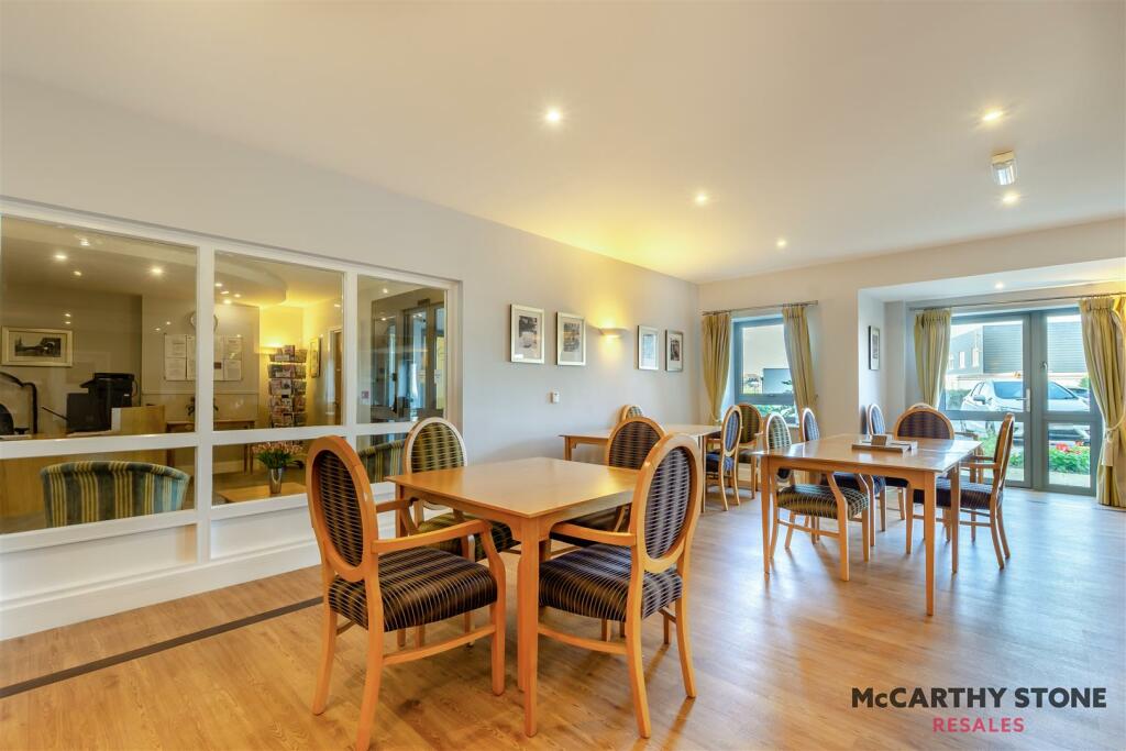8621939-interior09.jpg