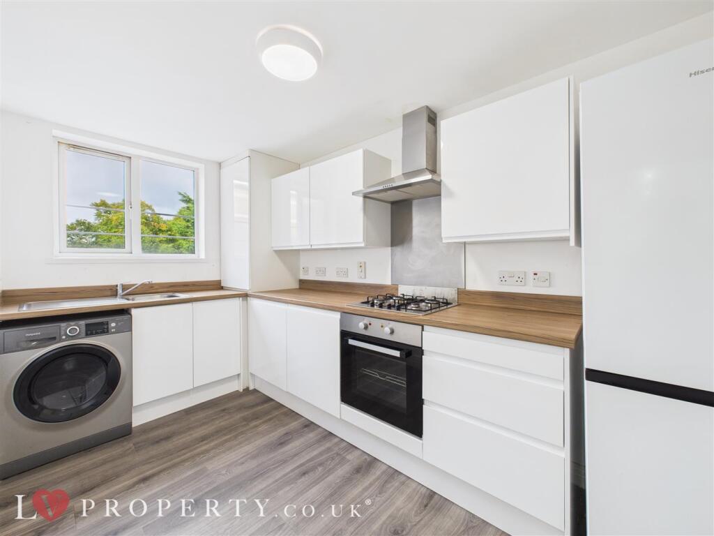 CAM05016G0-PR0120-ST