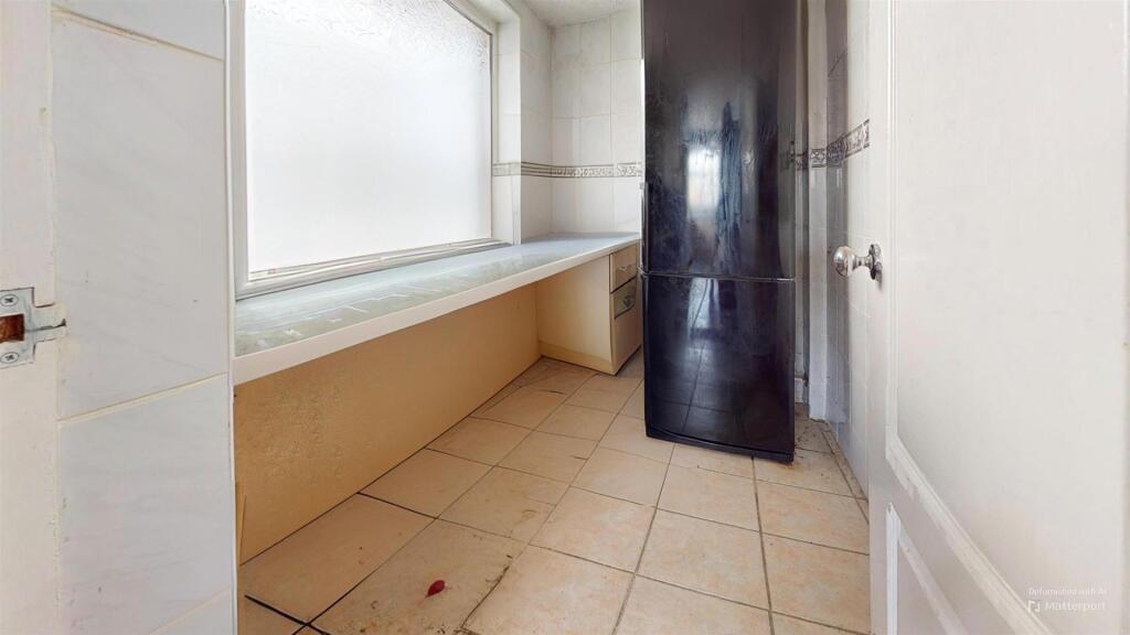 Avondale Road Utility