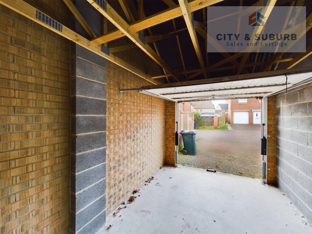 CAM01351G0-PR0058-STILL015